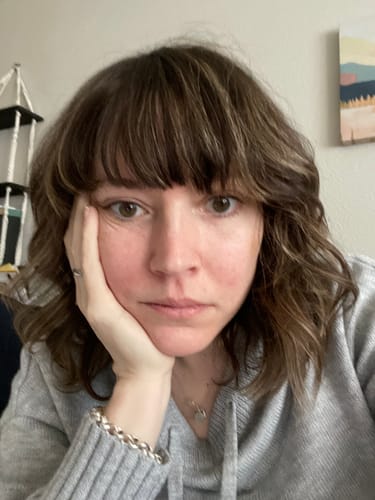 Customer photo review of Day After Brush Clean Dry Shampoo