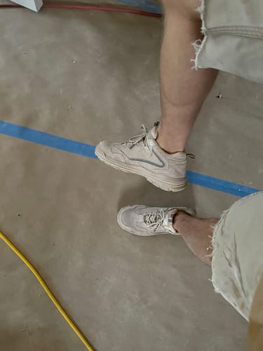 Customer photo review of Maven Composite Toe Electrical Hazard Work Shoes