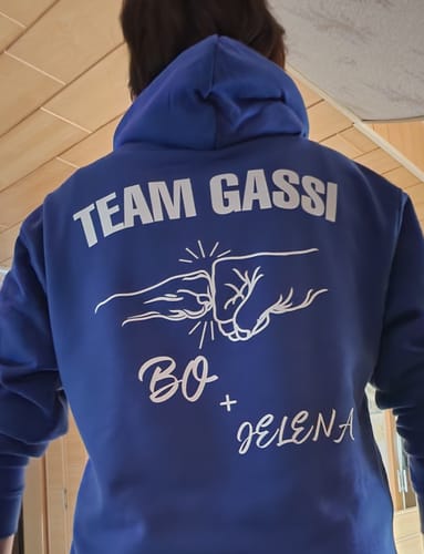 Customer photo review of Team Gassi Fauststoß - Individueller Hoodie Unisex Rückendruck