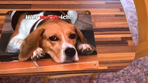 Customer photo review of Hunde-Türschild mit Foto & Wunschtext (UV- UND WETTERFEST)
