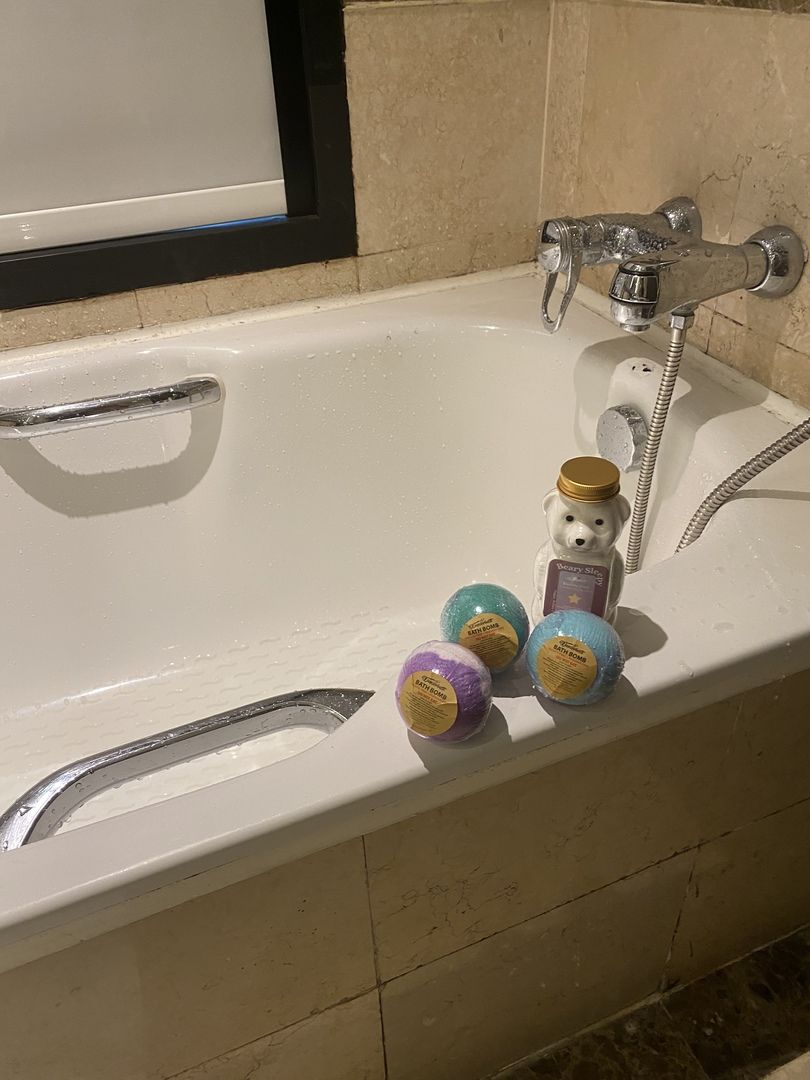 Customer photo review of Beary Sleepy Bubble Bath Dust