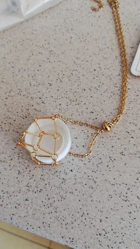 Customer photo review of Jewelance™ - Justerbar Halskæde Med Krystalstenholder