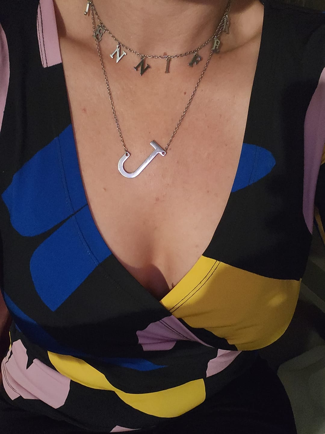 Customer photo review of Collier personnalisé Initiale (Lettre Majuscule)