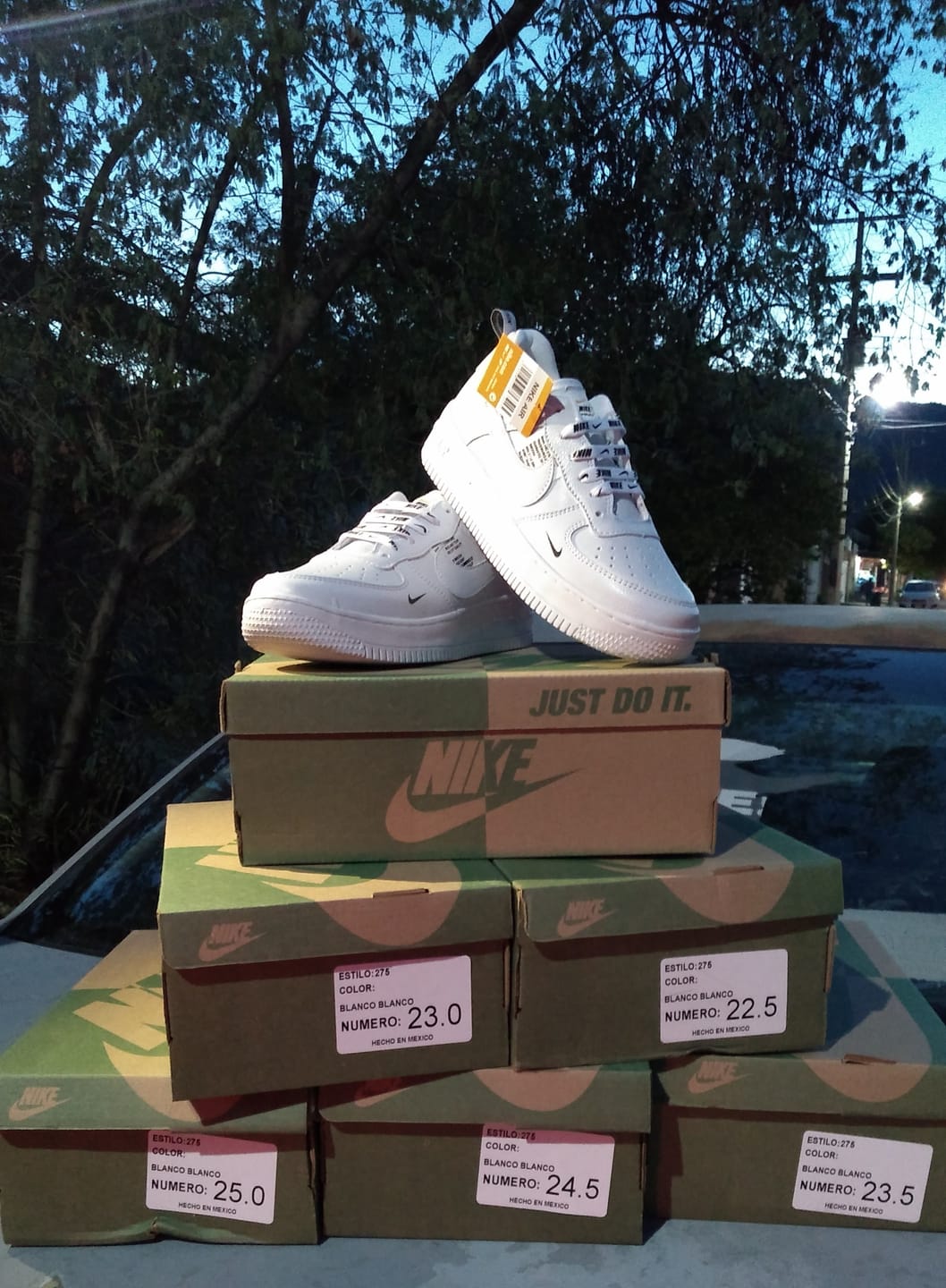 Customer photo review of Paq 6 Pares Tenis 275 Blanco Total 22/25.5