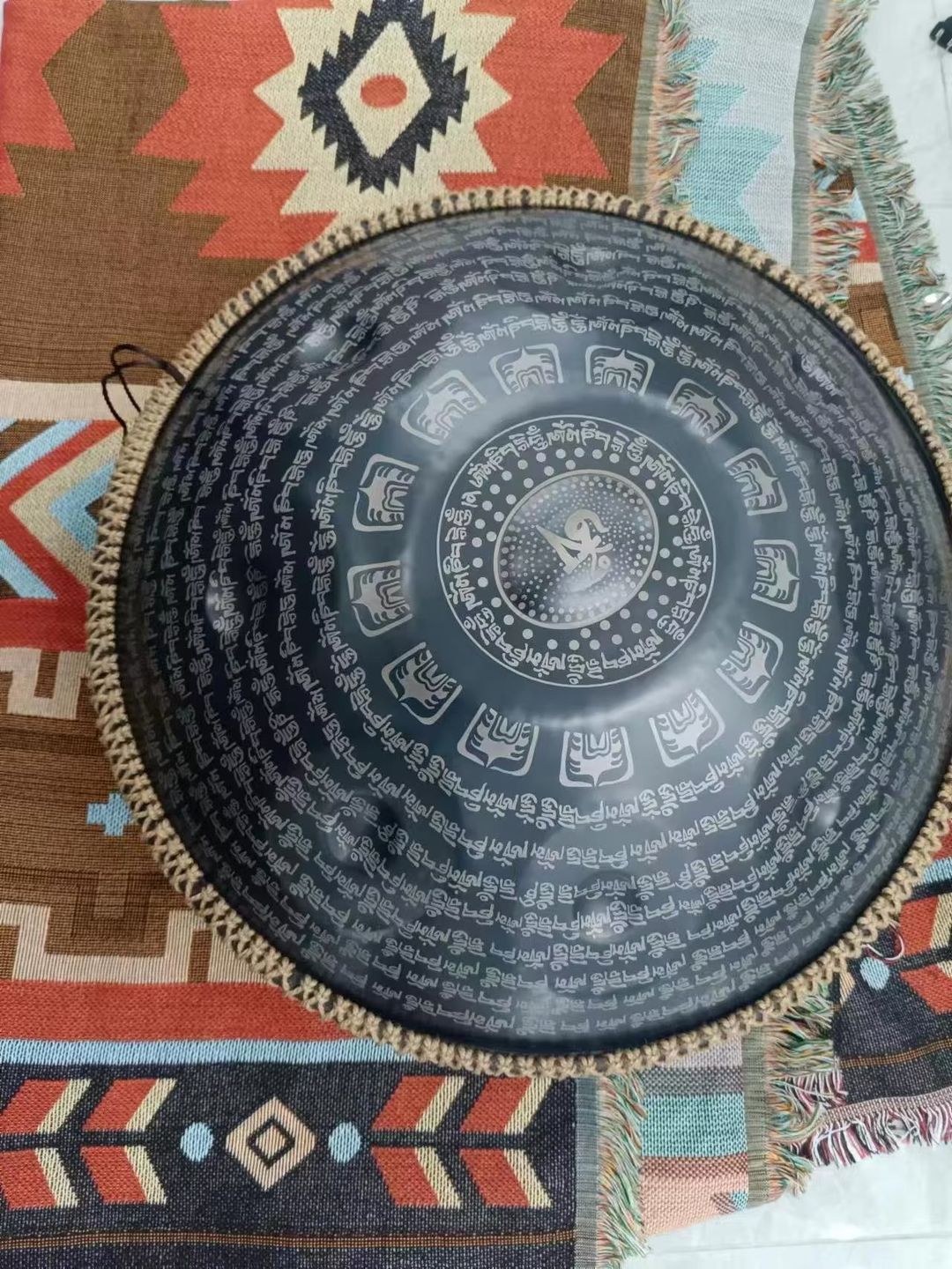 Customer photo review of Cosmos Handpan - Tantra Tibetan Series 9/10/12 Notes Tambourine - Gift Set
