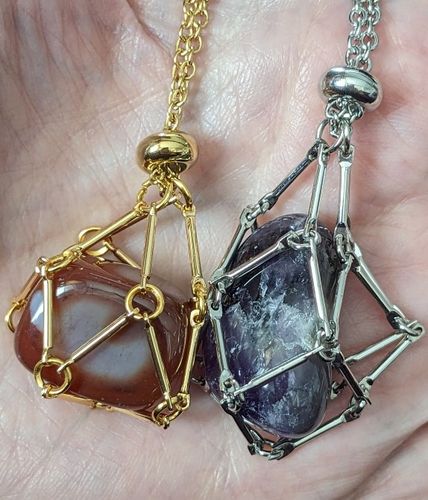 Customer photo review of Jewelance™ - Justerbar Halskæde Med Krystalstenholder