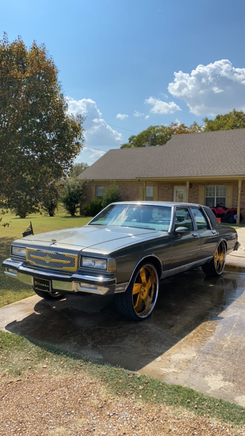 Customer photo review of Glossy Metallic Pearl Blue Vinyl Wrap