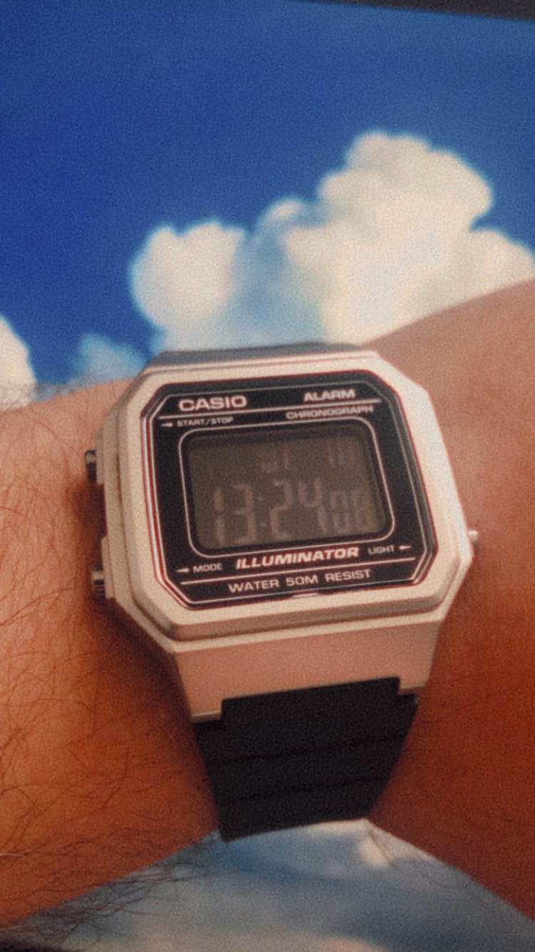 Customer photo review of Reloj Casio Vintage W-217HM-7BV Plateado/Negro