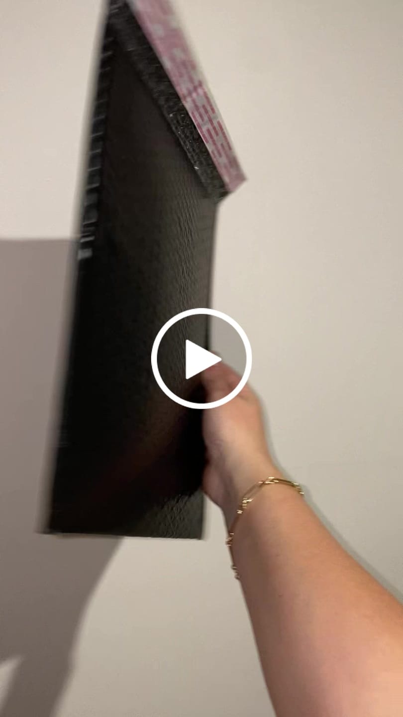 Customer video review of Poly Bubble Mailer G2 02 215 x 280mm Matte Black