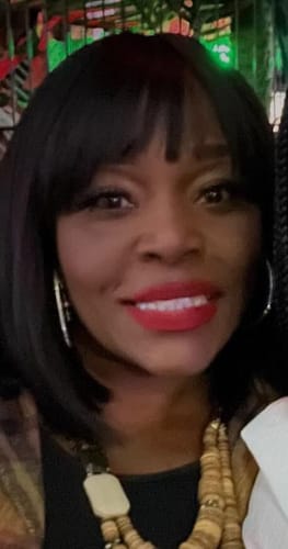 Customer photo review of Luvwin Wear And Go Straight Short Bang Wig Beginner Friendly 100% Human Hair