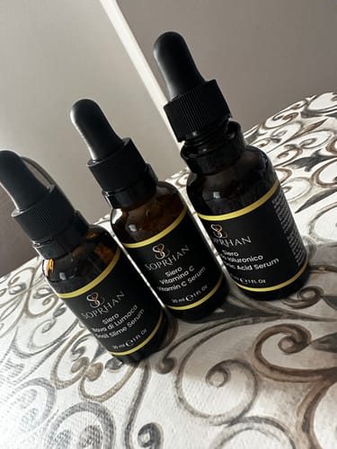 Customer photo review of Siero Acido Ialuronico + Vitamina C         -       2 al prezzo di 1 (30 ml per Siero)