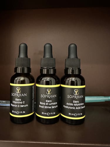 Customer photo review of Siero Acido Ialuronico + Vitamina C         -       2 al prezzo di 1 (30 ml per Siero)