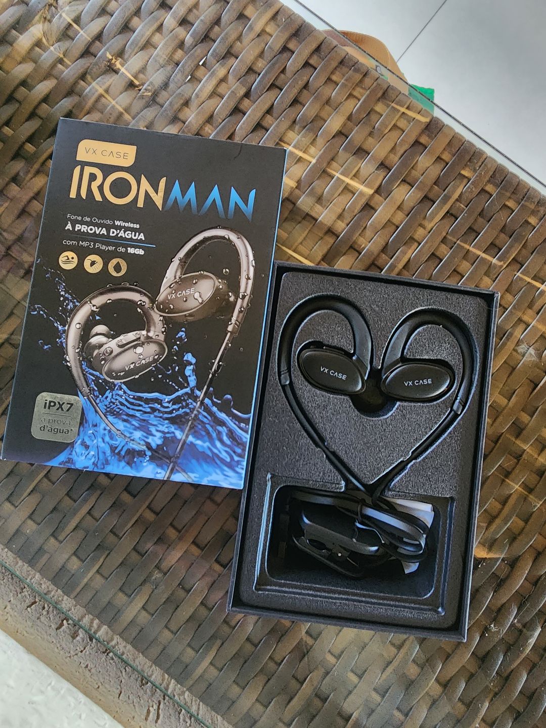 Customer photo review of Fones de Ouvido Bluetooth à prova d'água Ironman 16GB