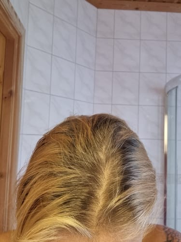 Customer photo review of LA Sunkissed Touch Up Color