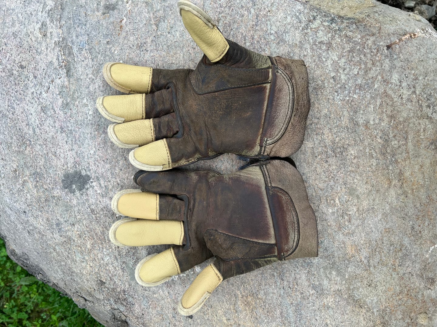 Customer photo review of Glove Repair
