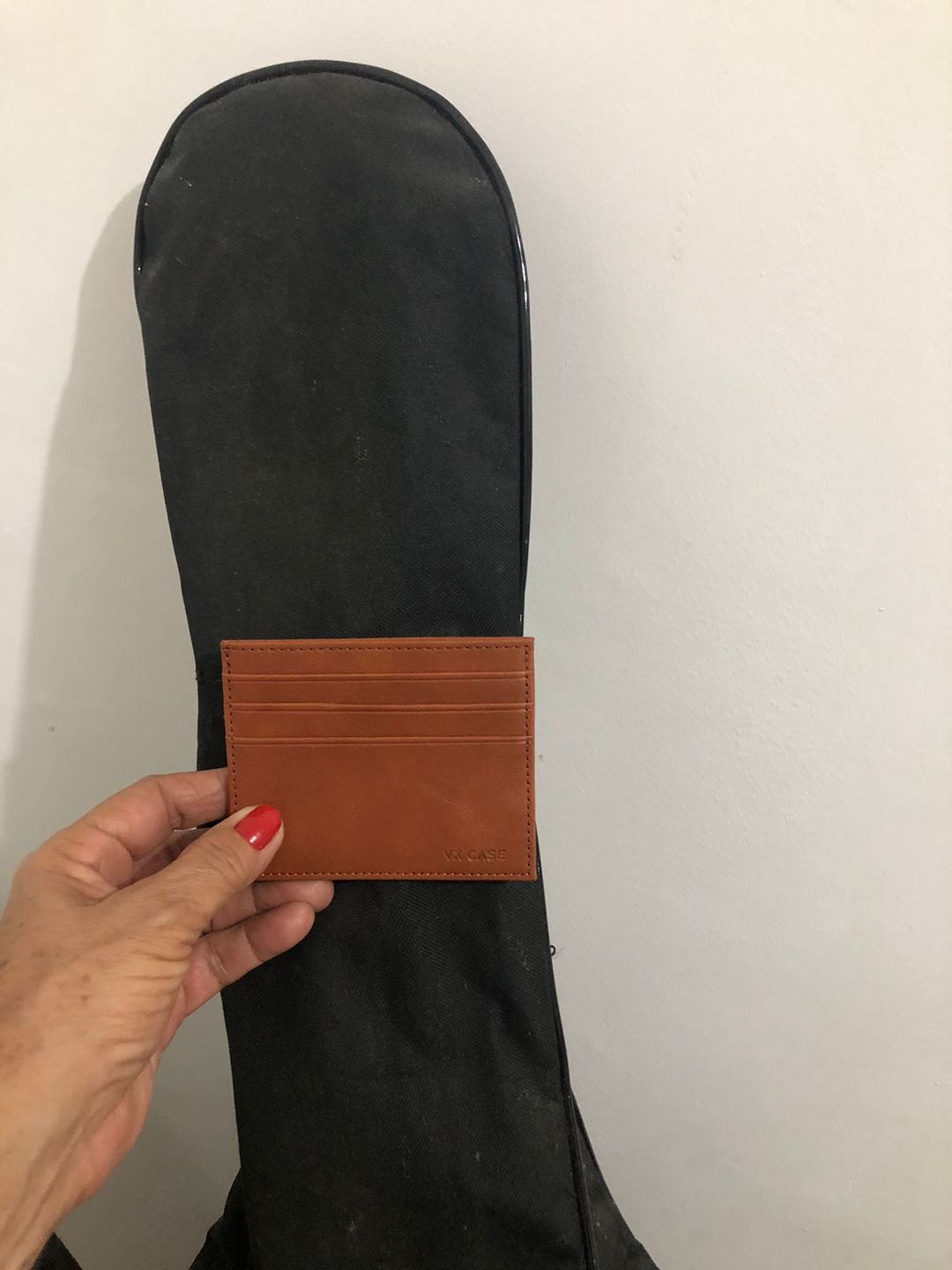 Customer photo review of Porta Cartão VX Case