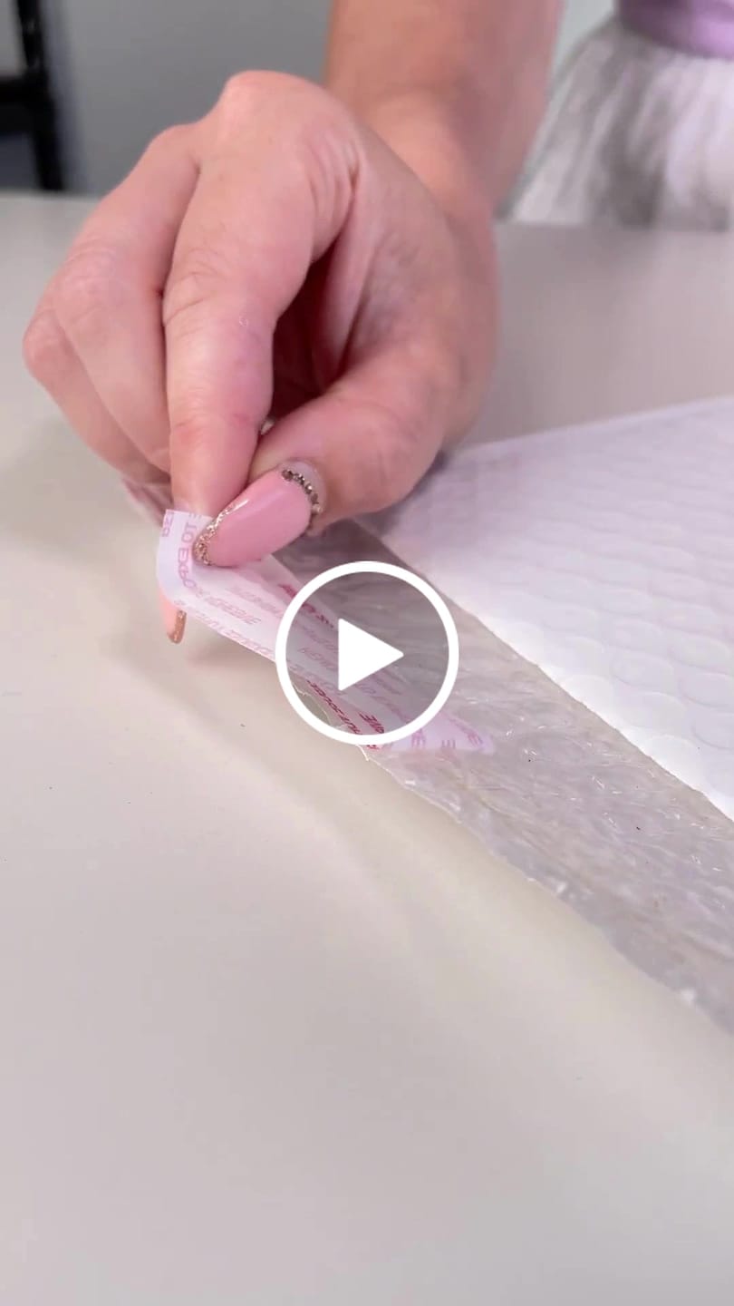 Customer video review of Poly Bubble Mailer G1 01 160 x 230mm White