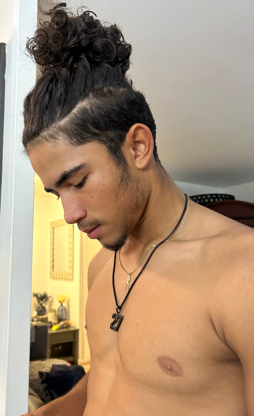 Customer photo review of Box Chain (Matte Black)