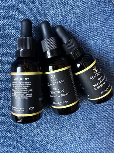 Customer photo review of Siero Acido Ialuronico + Vitamina C         -       2 al prezzo di 1 (30 ml per Siero)