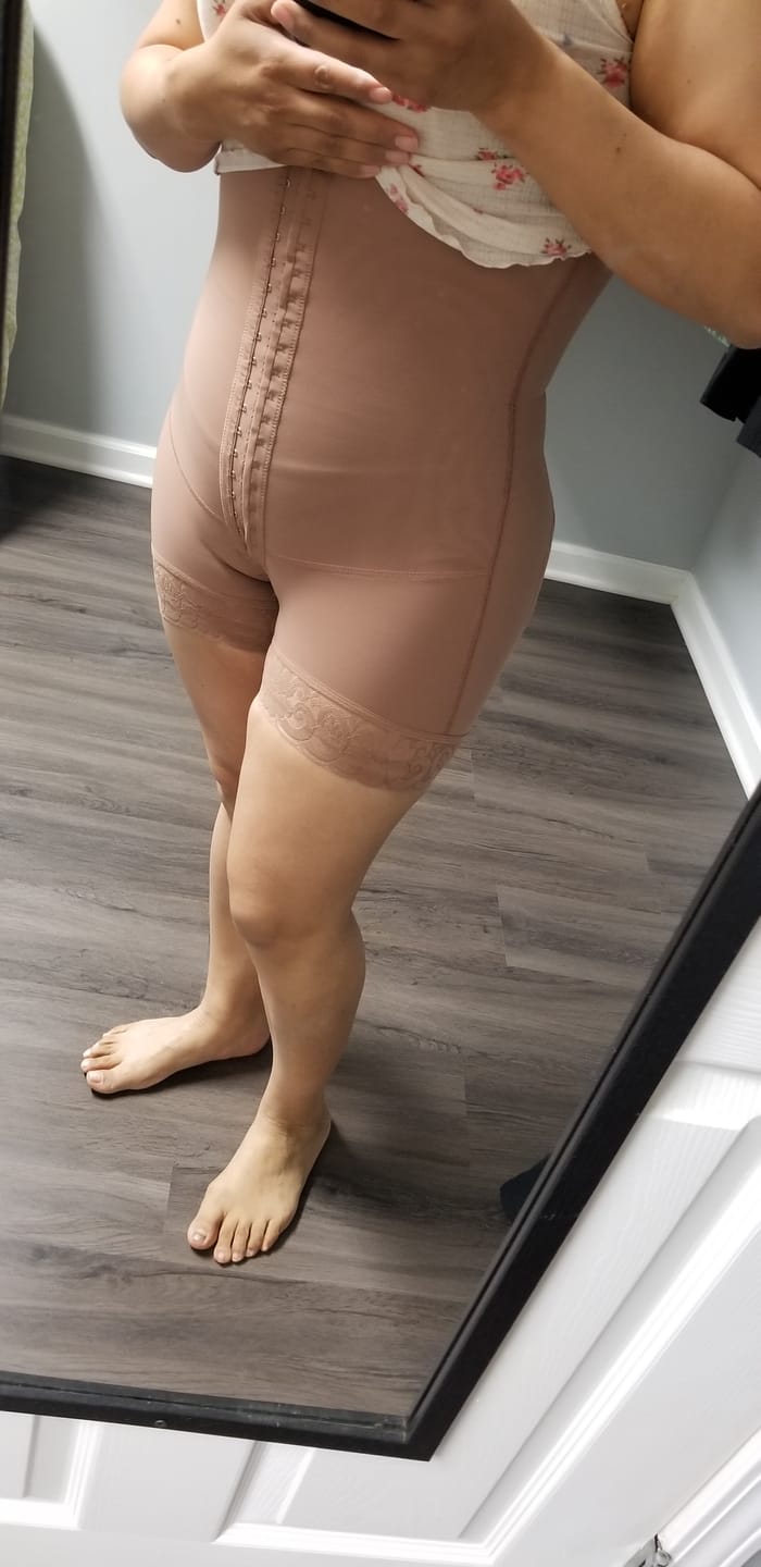 Customer photo review of Sculpting Faja with Hooks NS066