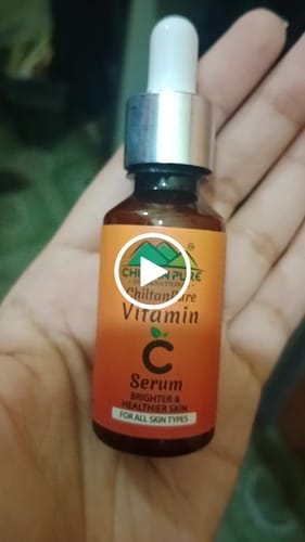 Customer video review of Vitamin C Serum 🍊 for Face -Best for Reducing Wrinkles, lines & Dark Circles also Promotes Shiny and Healthier Skin