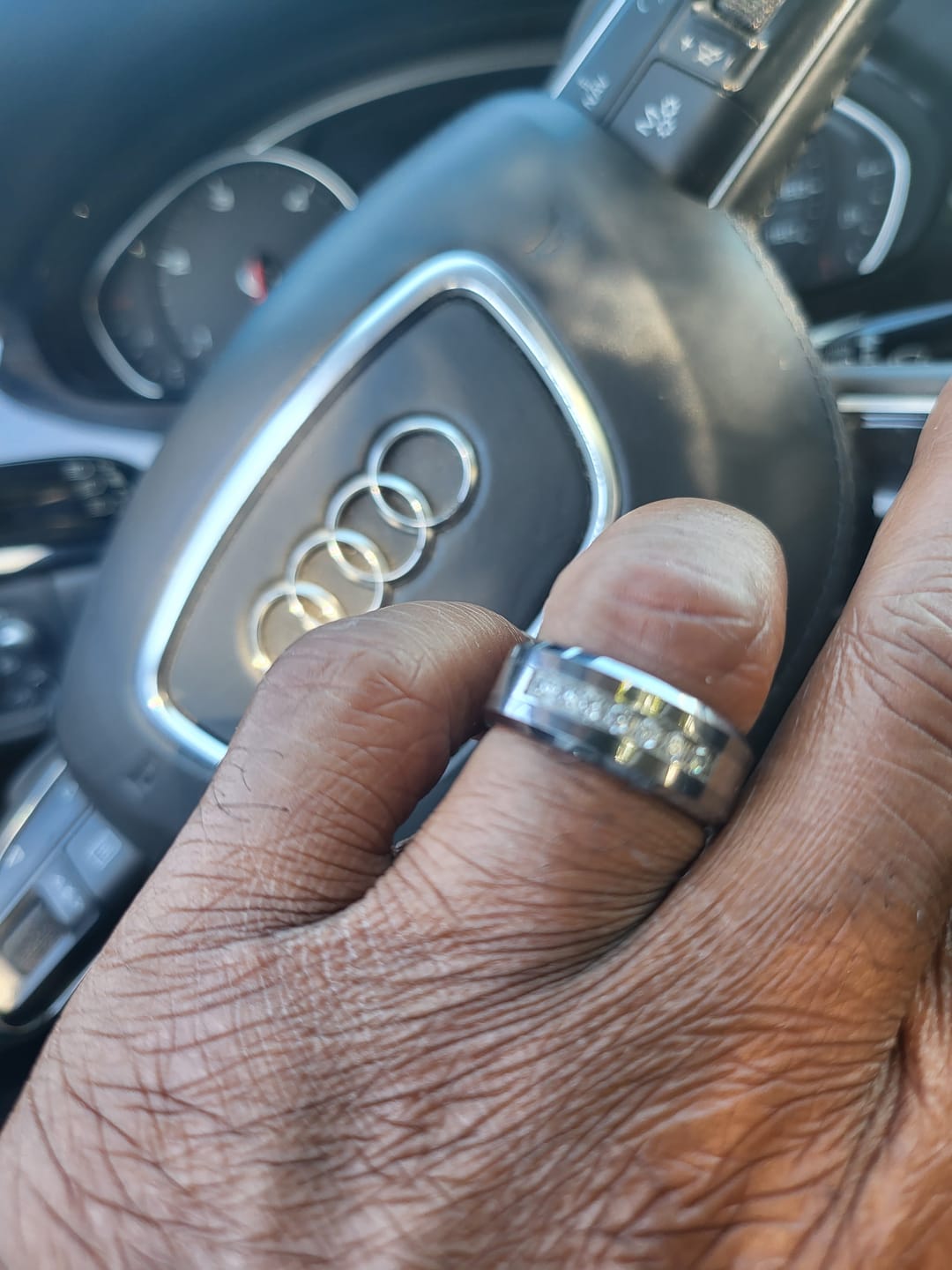 Customer photo review of 8mm - Silver Tungsten Wedding Band W/ 7 CZ Diamond Inlay High Polish