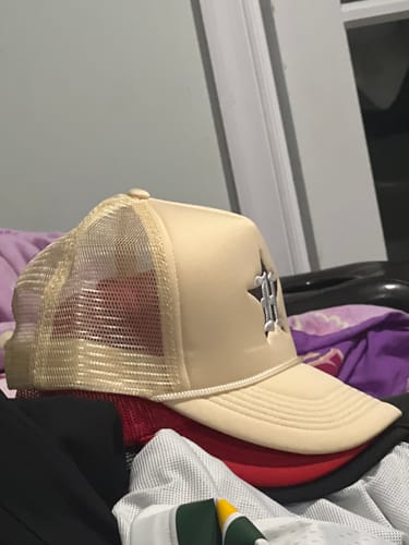 Customer photo review of Astros Remix Trucker