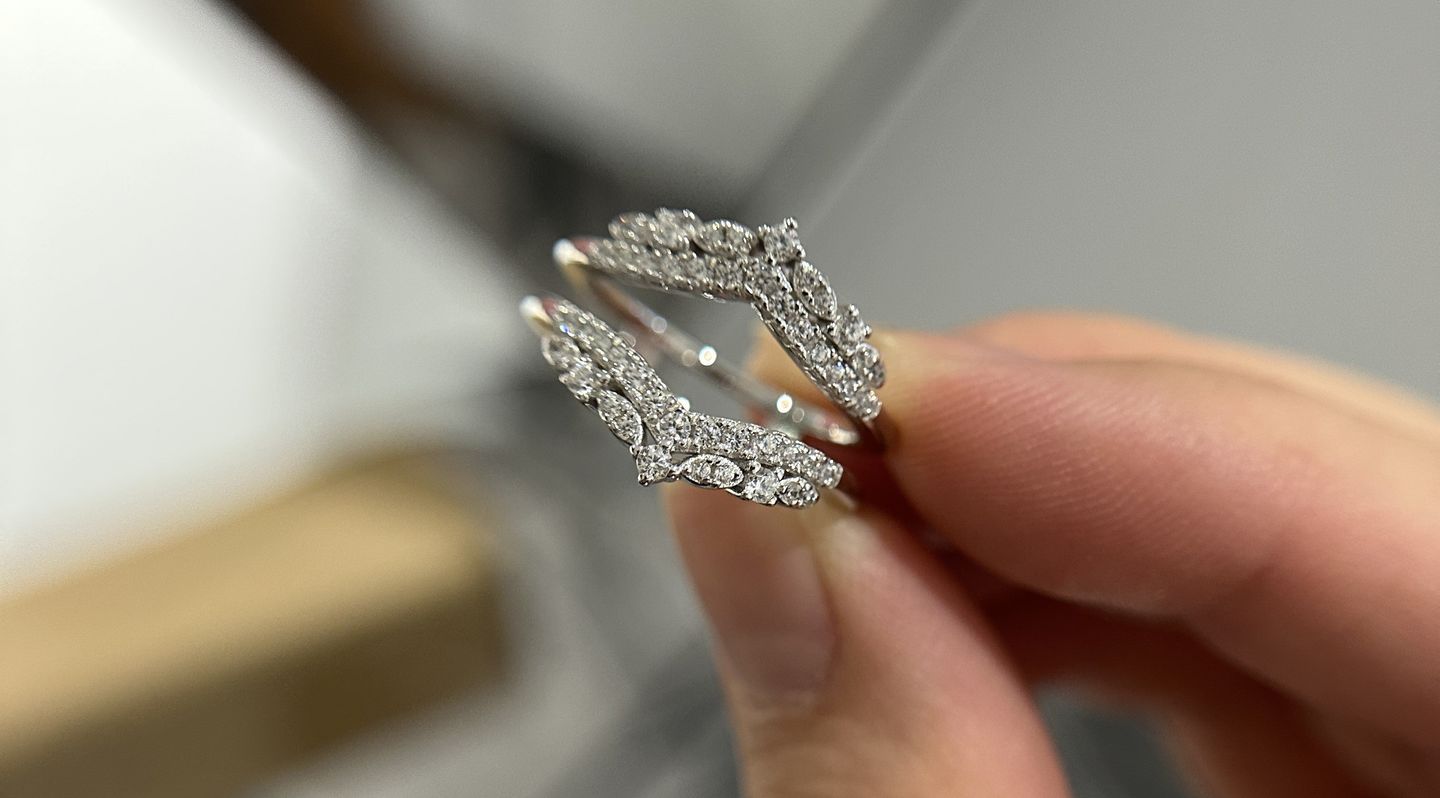 Customer photo review of Louily Exclusive Round Cut Jacket Wedding Band For Women In Sterling Silver