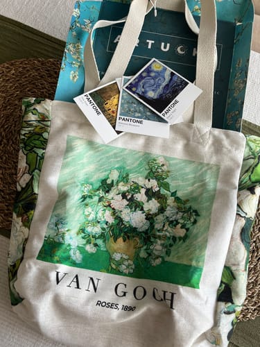 Customer photo review of Vincent van Gogh Roses, 1890 Omuz Çantası