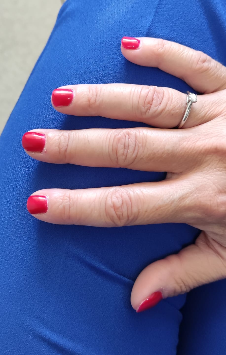 Customer photo review of Smalto Semipermanente LCI -  Rosso Chanel