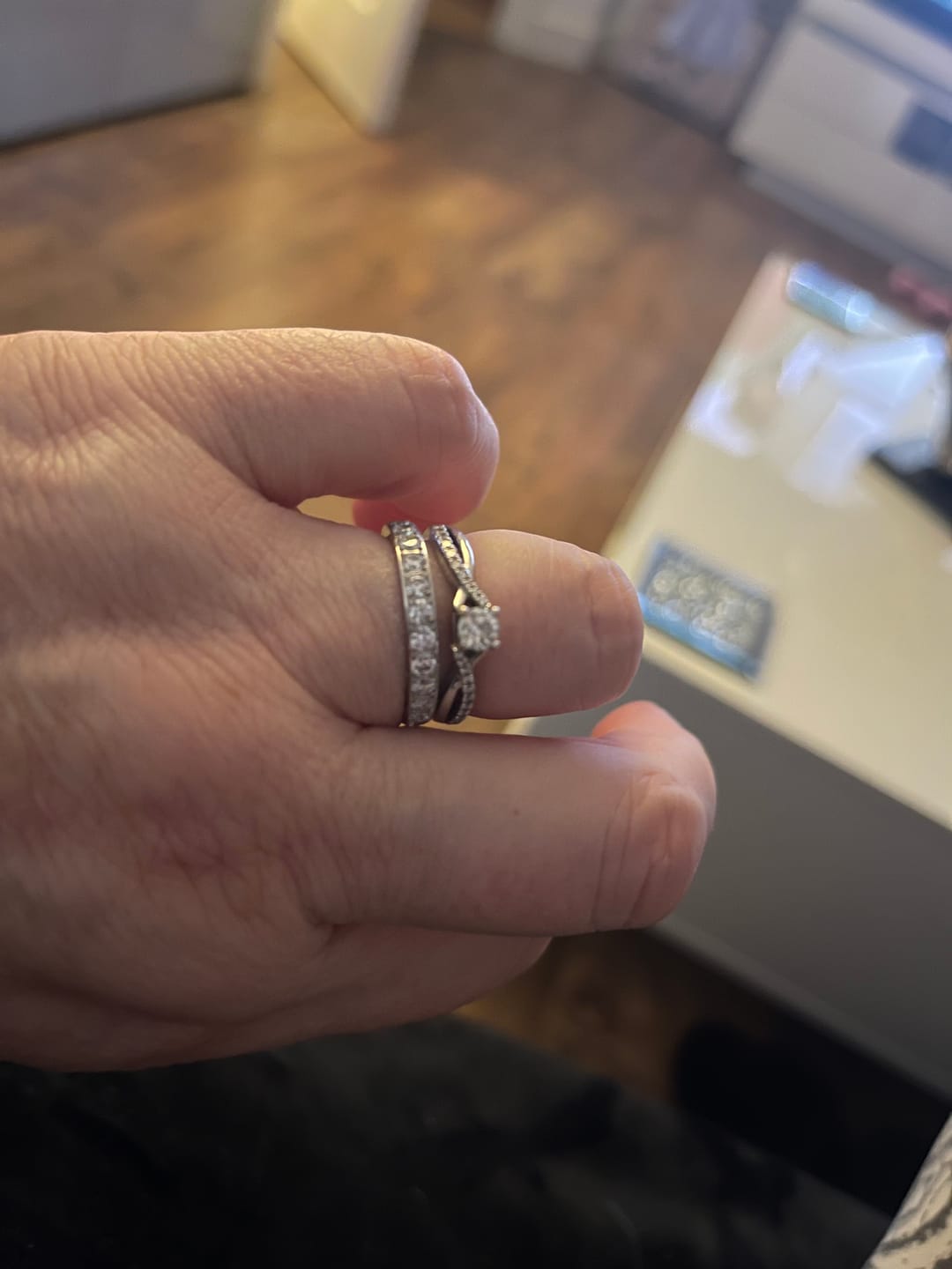 Customer photo review of White Gold 3mm Full Glitz Ring