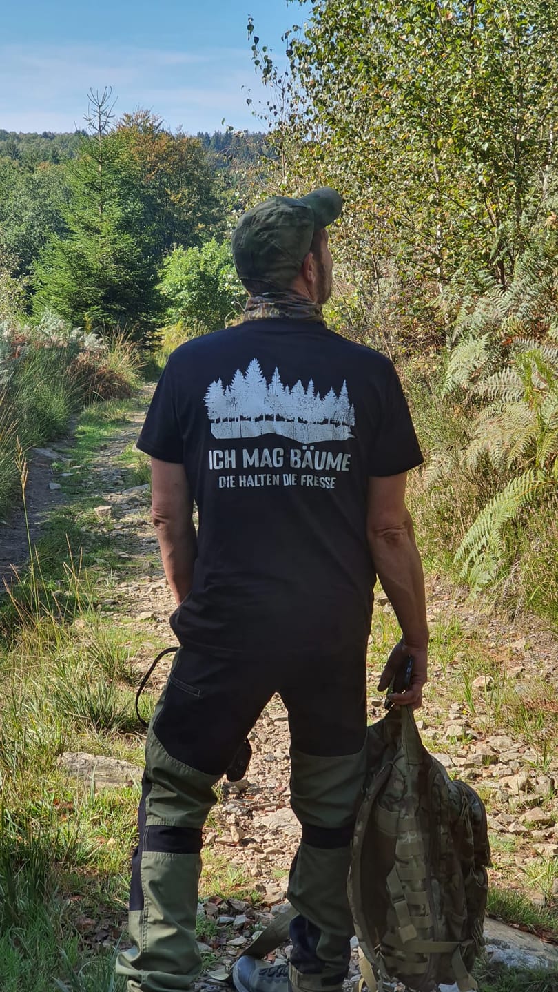 Customer photo review of Bäume halten die Fresse RÜCKENDRUCK - Unisex Premium Bio Shirt