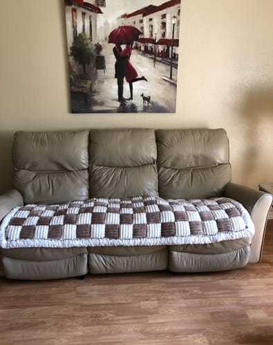 Customer photo review of Tapis Douillet Luxueux Multi-Usage pour Chiens et Chats - Confort Ultime et Design Élégant