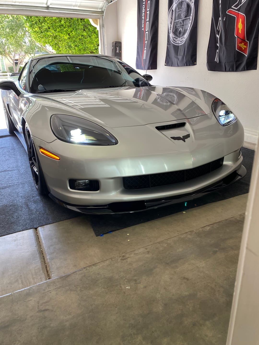 Customer photo review of Corvette C6 Grand Sport / Z06 / ZR1 Side Skirts Rocker Panels