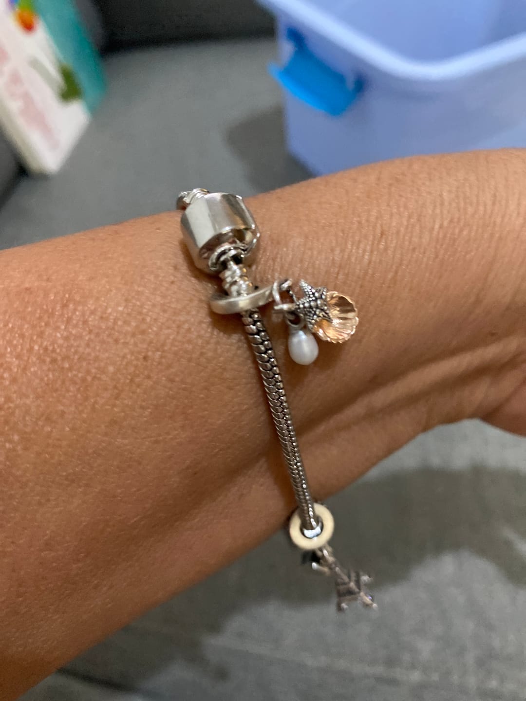 Customer photo review of Charm Conchita de Mar con Perla