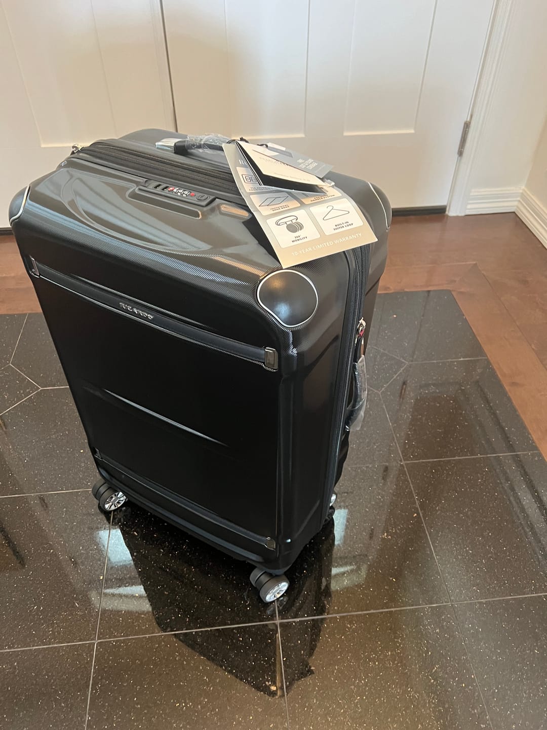 Customer photo review of Medium Check-In