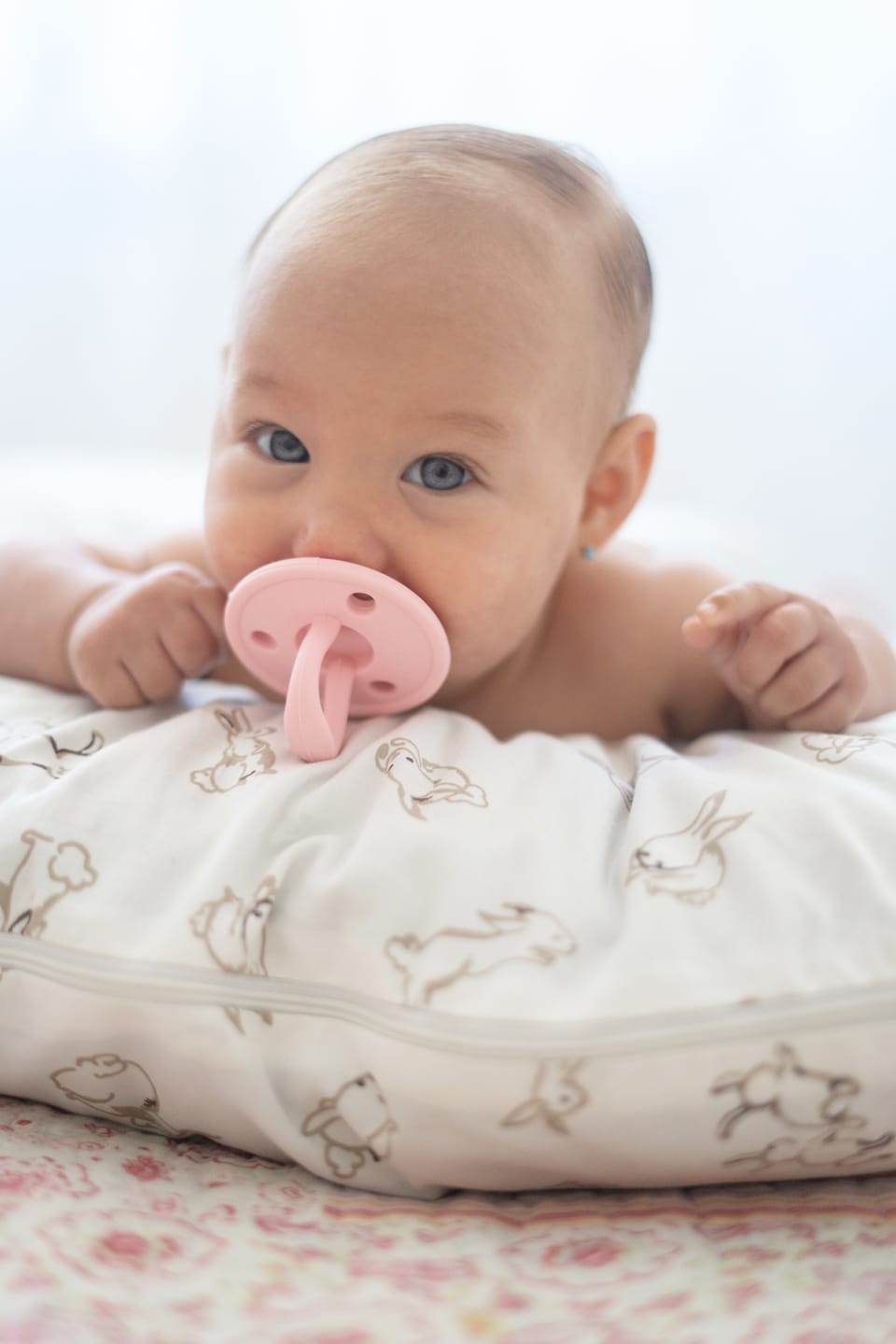 Customer photo review of Kit 2 Chupetes Rosa y Rosa Pálido Nenina & Co