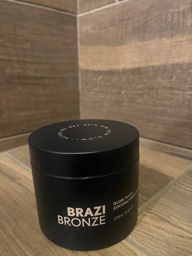 Customer photo review of Glow n’ Go Body Polish