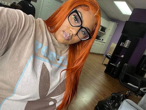 Customer photo review of Ginger Orange Wave Transparent Lace Frontal Lace Wig