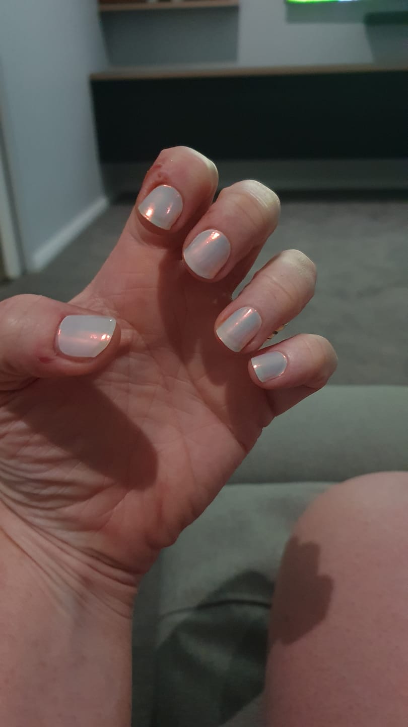 Customer photo review of Aqua Pink (Pearlescent) DIY Semicured Gel Nail Sticker Kit