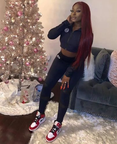 Customer photo review of Vibrant Burgundy Lustrous Silky Straight Lace Frontal Wig