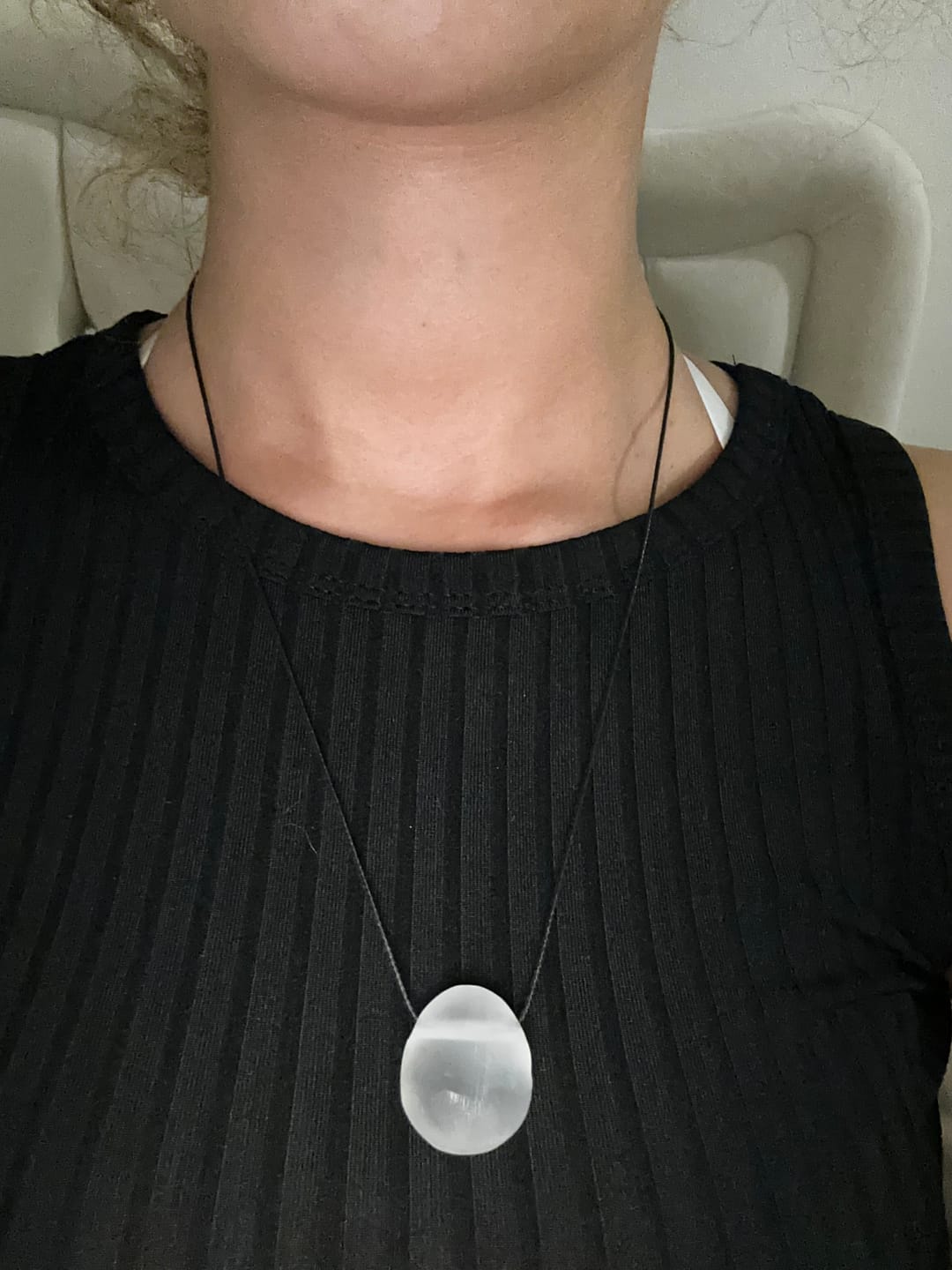 Customer photo review of Pendentif Sélénite
