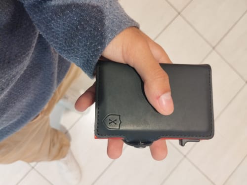 Customer photo review of Black & Red