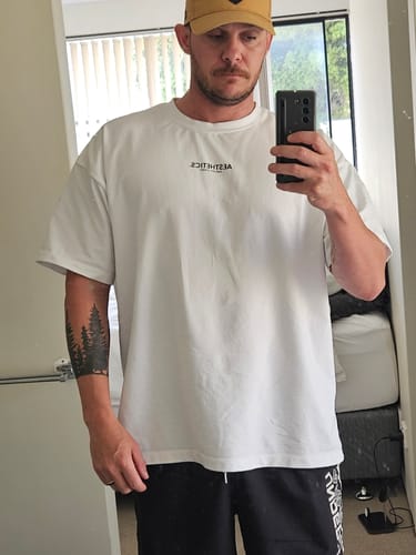 Customer photo review of AESTHETICS. - Pump cover - Oversized Gym T-shirt  - White