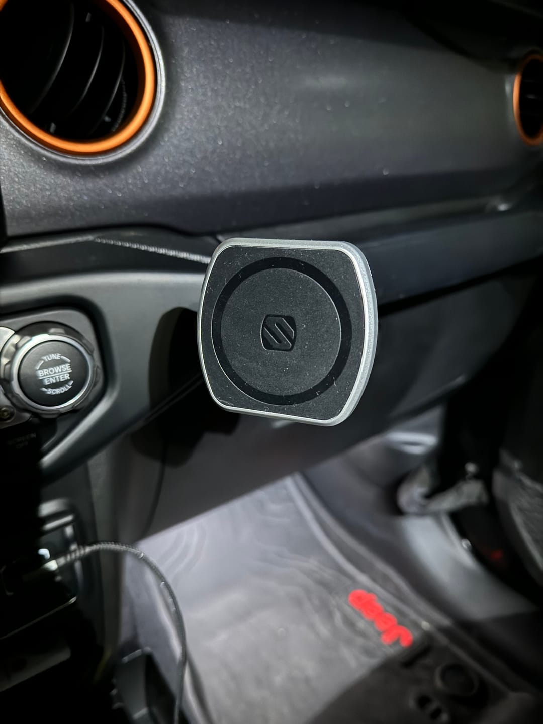 Customer photo review of Gladiator JT Grab Bar Ball Mount