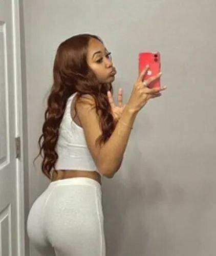 Customer photo review of Must Have! Natural Brown Classic Body Wave Lace Frontal Wig