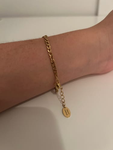 Customer photo review of Riviera Anklet - Gold