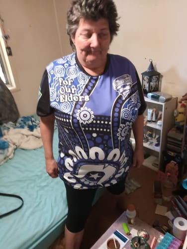 Customer photo review of (Custom Text And Number) Hobart Hurricanes NAIDOC 2023 T Shirt Indigenous For Our Elders LT14