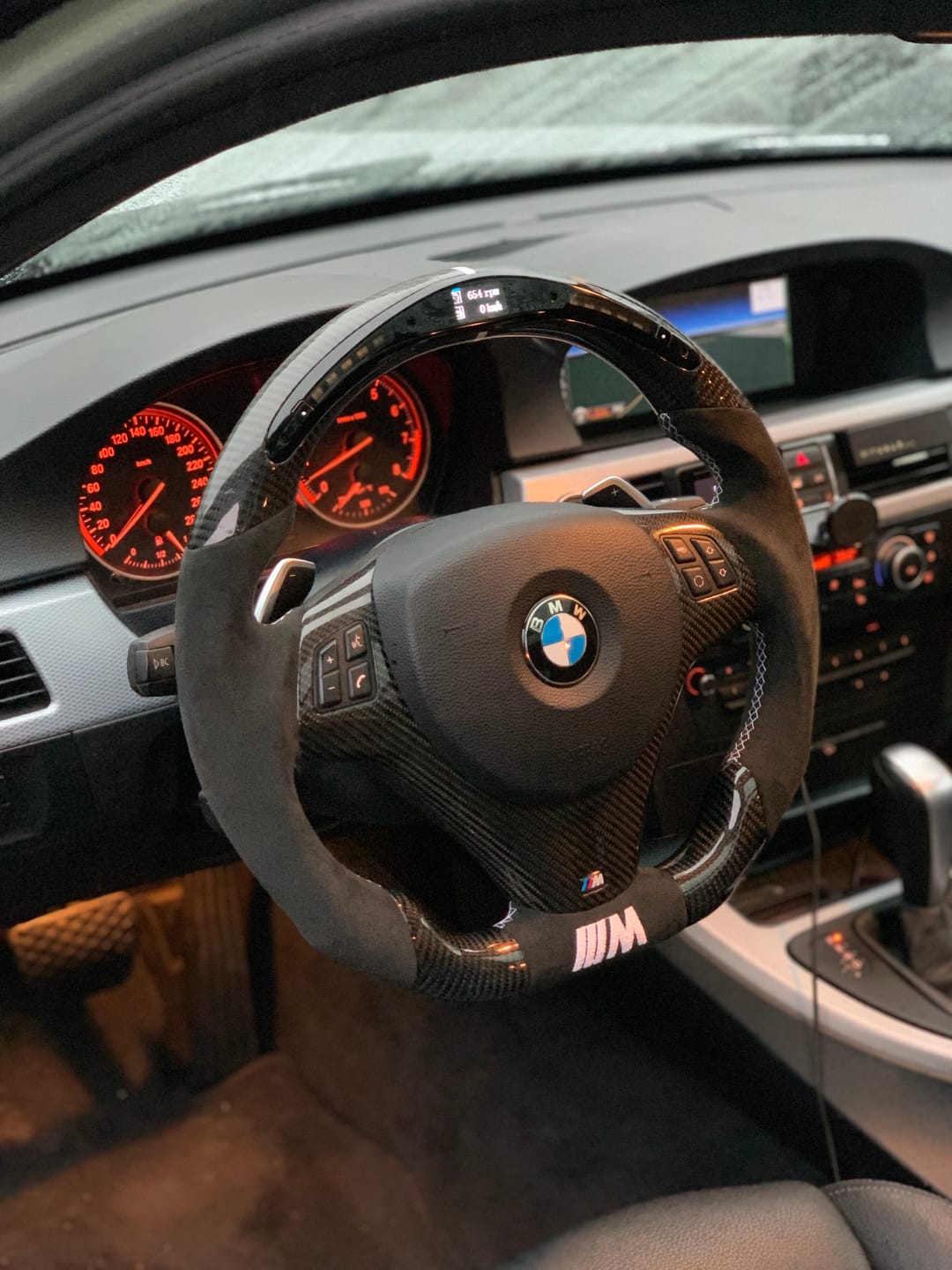 Customer photo review of BMW E8X/E9X Carbon/Alcantara LED Ratt Hvite Detaljer