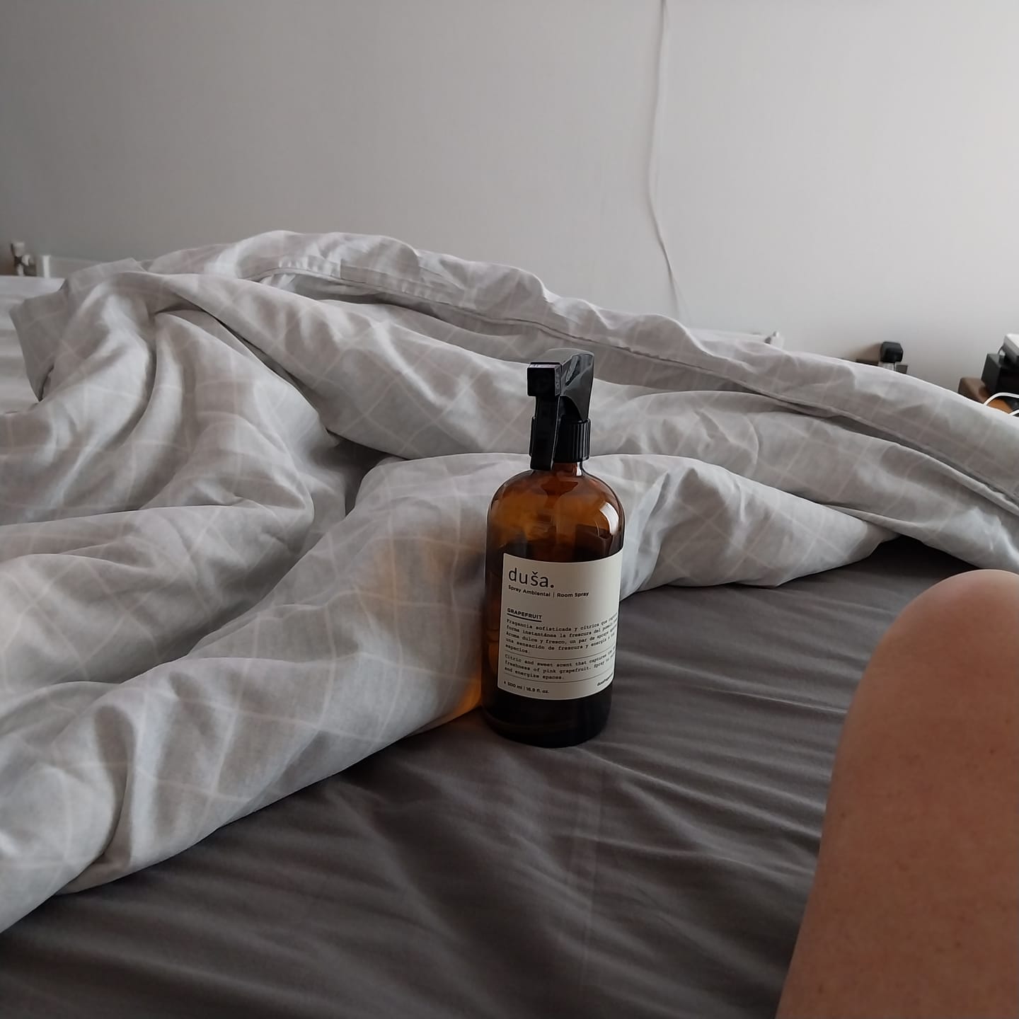 Customer photo review of Grapefruit - Aromatizante en Spray |  Para Telas y Ropa de Cama | Eliminador de olores en Spray - 500ml